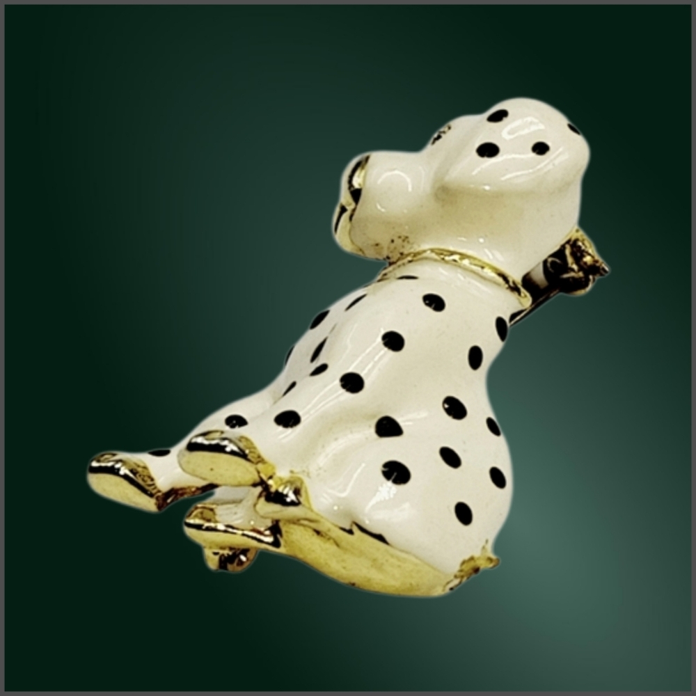 Dalmatian Enamel Gold Tone Seated Dog Brooch - Picture 5 of 7